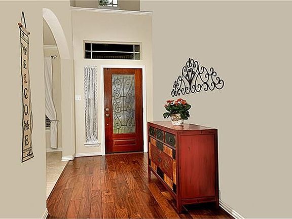 4th image of 11 E Deer River Cir