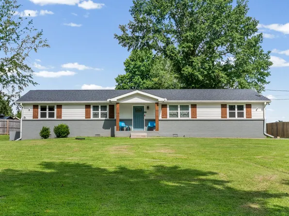 1931 Blue Bird Dr, Pleasant View, TN 37146