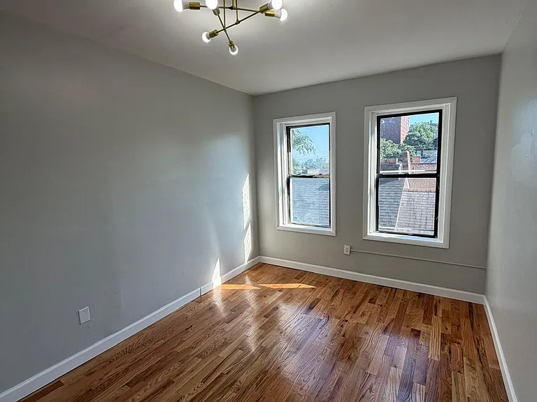 653 Mount Prospect Ave #4DD — Photo 5