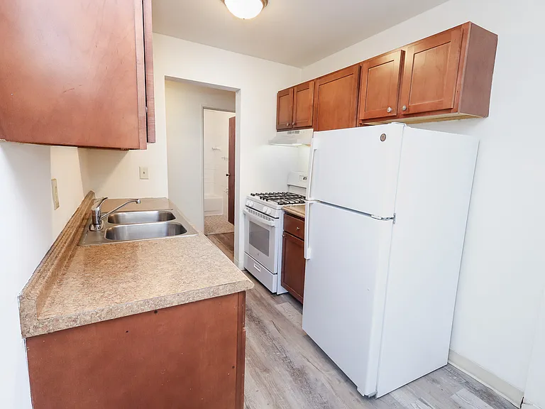 Corner 29 Apartments — Photo 31