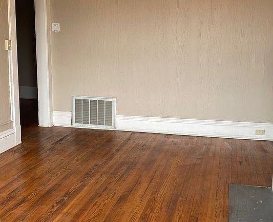 4th image of 7102 Carnegie Ave #12