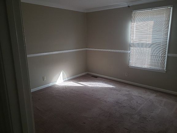 5th image of 2019 Lintwood Dr