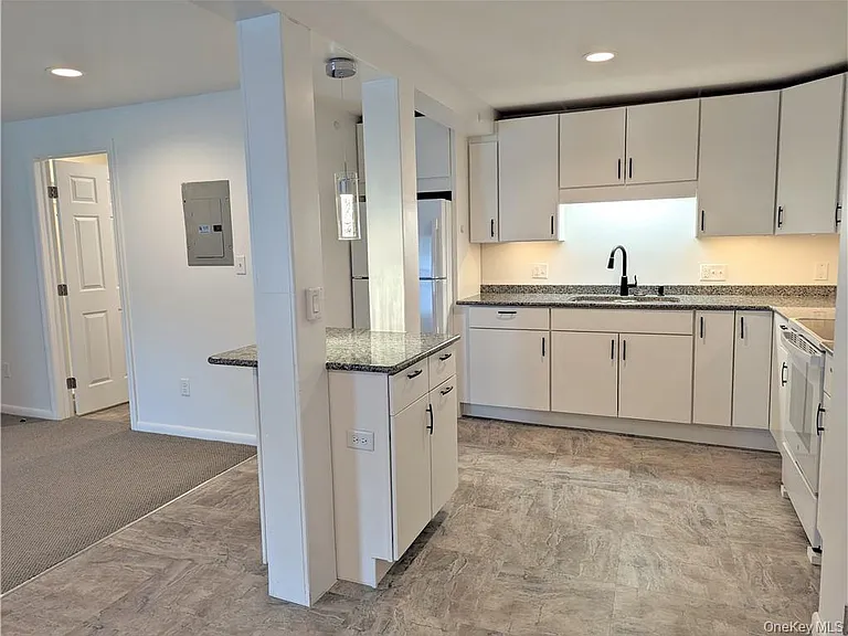 99 Depot St #9 — Photo 3