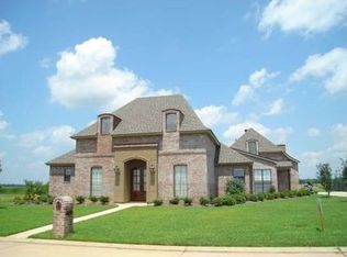 6221 Audubon Oaks, Alexandria, LA 71301