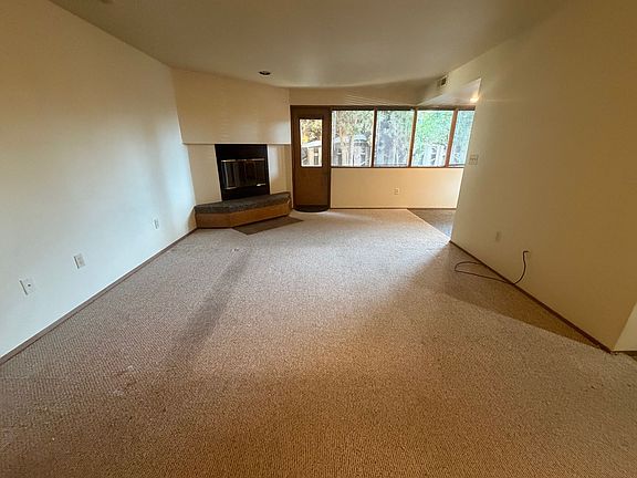 3rd image of 1421-1459 Seattle Ave #1425