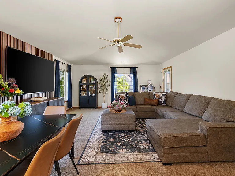 3225 Stonecreek Dr #1 — Photo 2