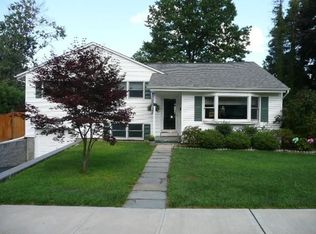 7 Bryant St, Hartsdale, NY 10530