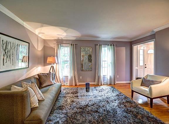 3rd image of 8462 Brittewood Cir