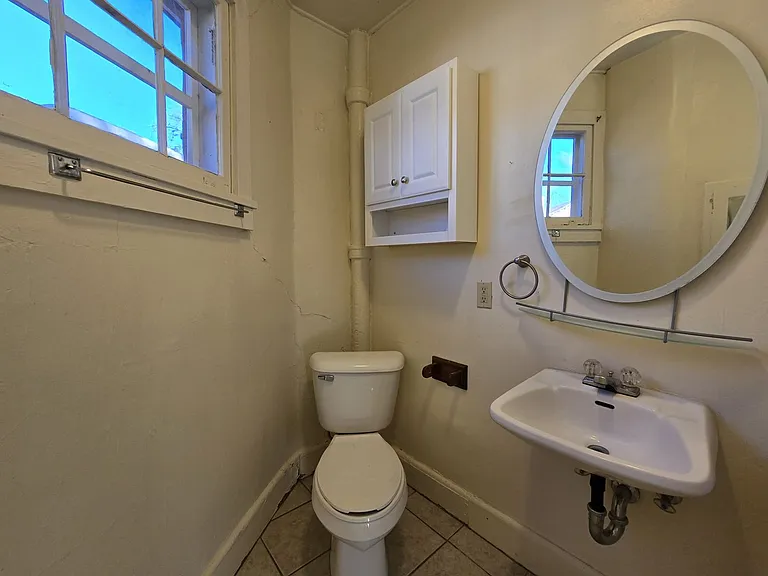 259 Staab St — Photo 7