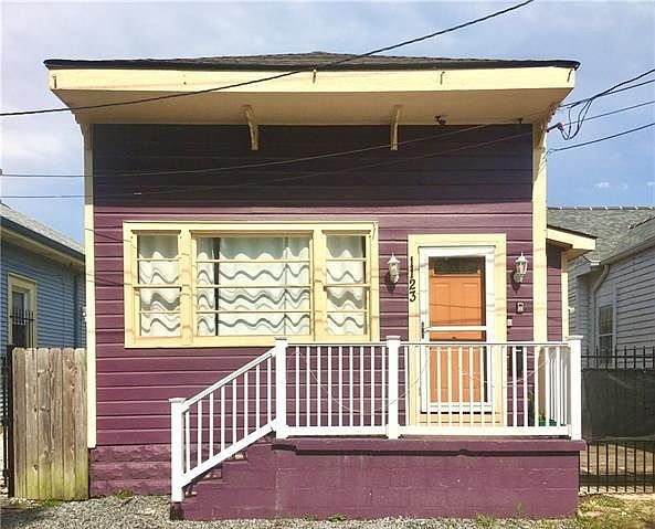 1st image of 1123 Marigny St