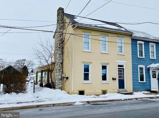 37 N Richmond St, Fleetwood, PA 19522