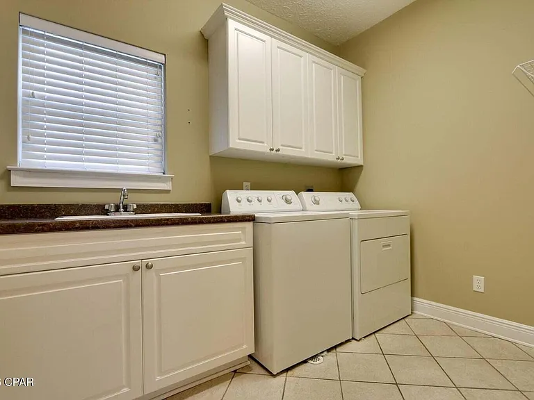4026 Oak Forest Dr — Photo 19