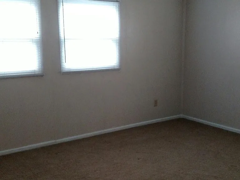 FRONT BEDROOM