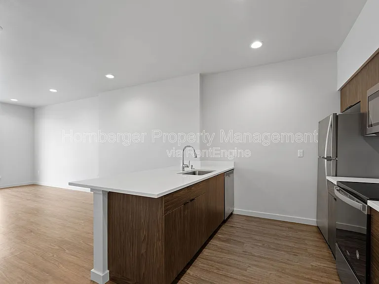 1860 N Hamilton St #1 — Photo 6