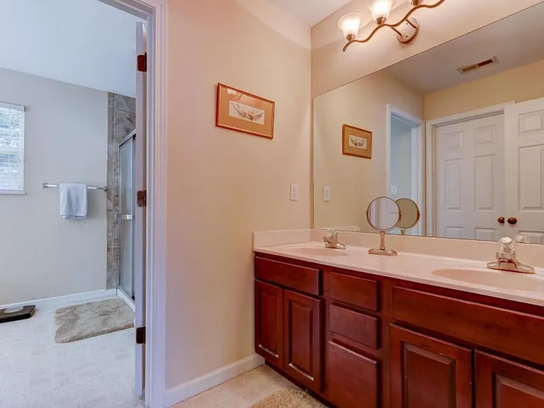 1645 Wolverine Ln — Photo 16