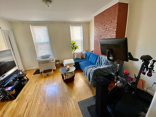 Rented by Highline Residential | media 3