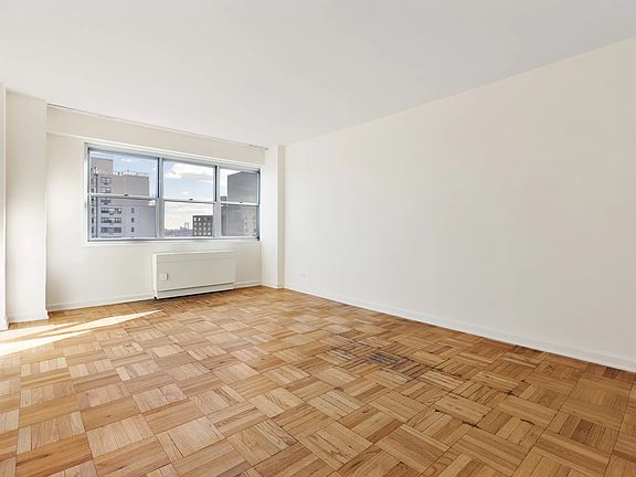 4th image of 70 E 10th St APT 16D