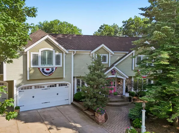 702 Glenwood COURT, Jefferson, WI 53549
