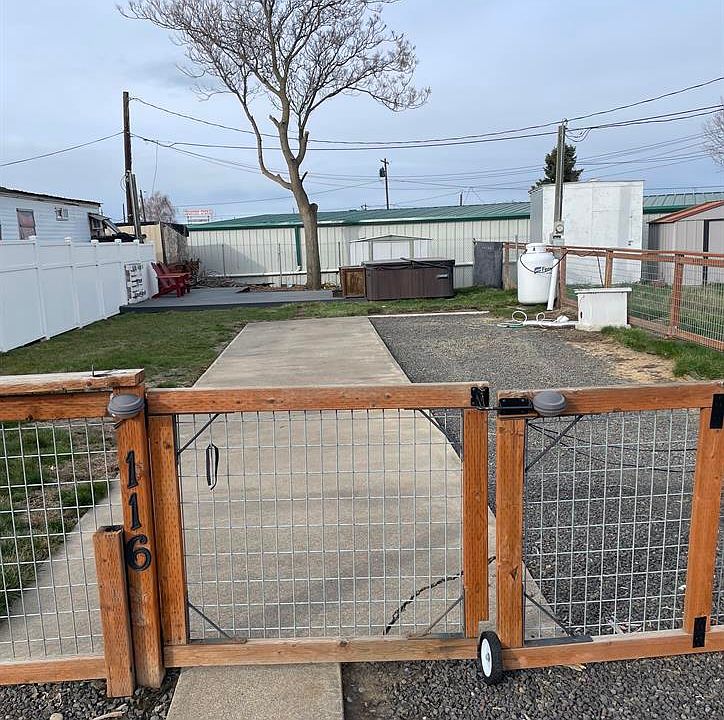 1st image of 2716 Melrose St Lot 116
