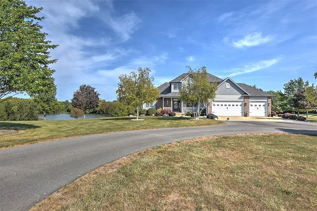 4808 Fletcher Ln photo 1