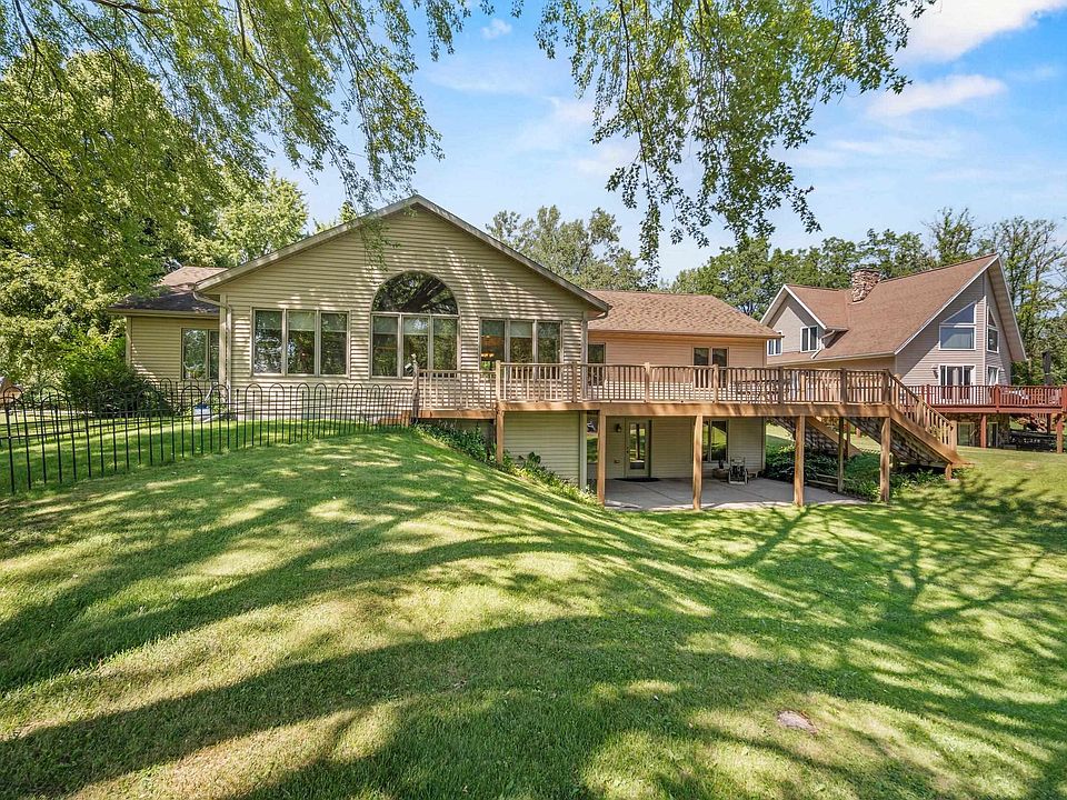 1st image of W3757 Orchard Ave