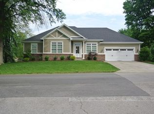 1003 Woodside Dr, New Albany, IN 47150