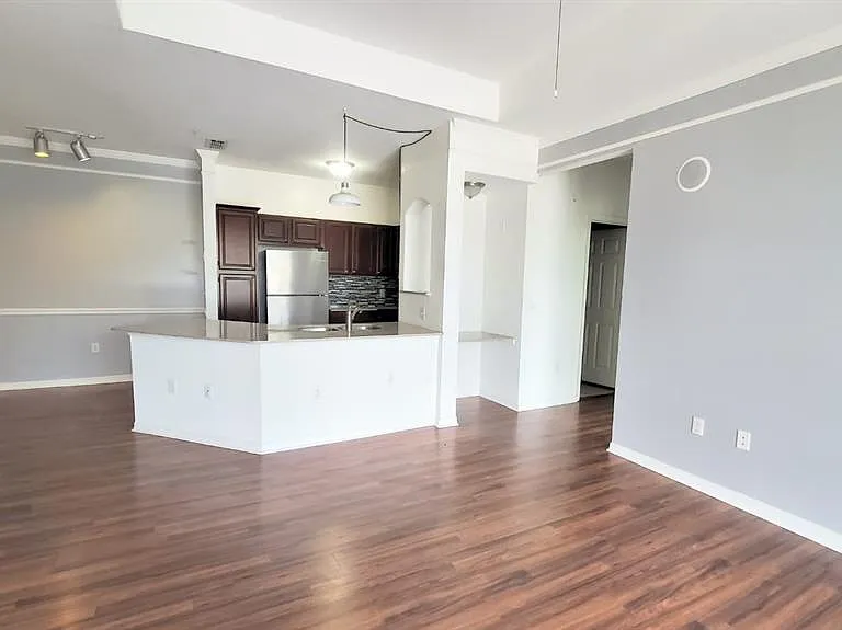 6413 Astor Village Ave #315 — Photo 10