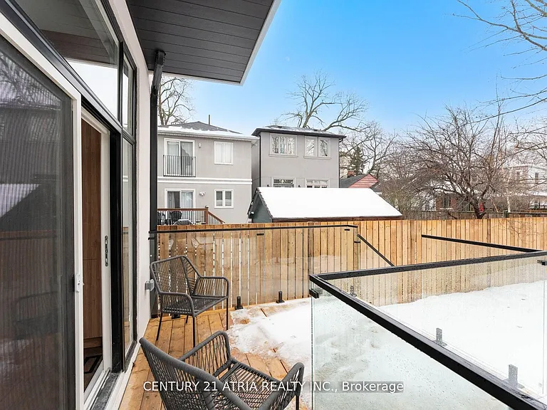 65 Crewe Ave — Photo 45