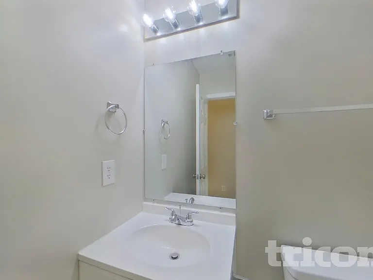 15714 Southern Garden Ln — Photo 14