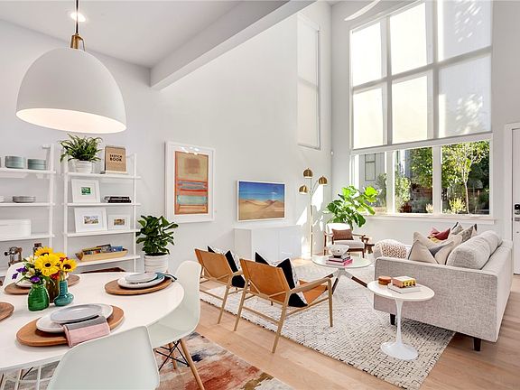 2nd image of 504 SE Tourmaline Mews