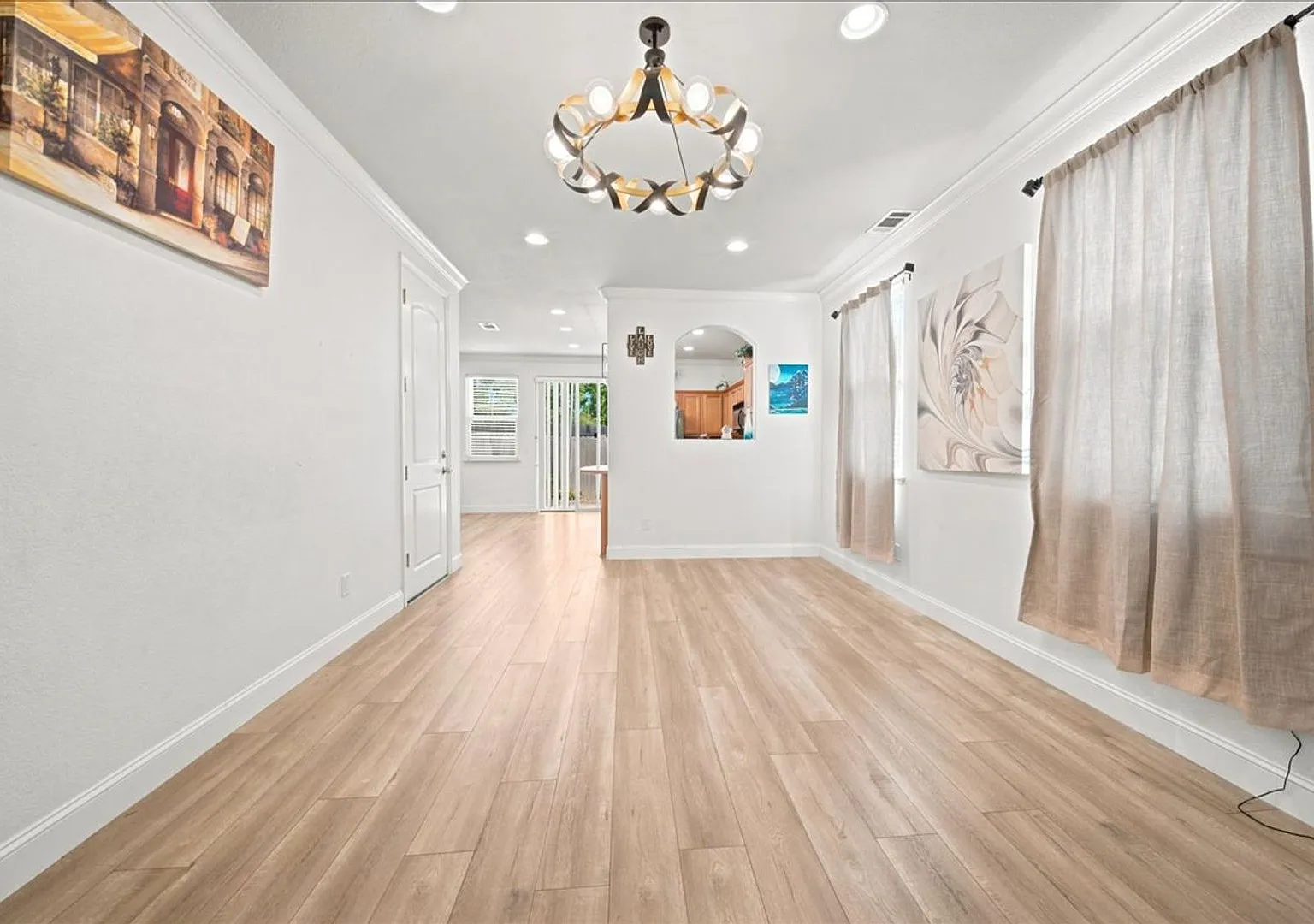 9105 Echo Point Pl — Photo 3