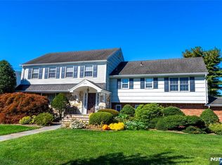 645 Cambridge Rd, Paramus, NJ 07652