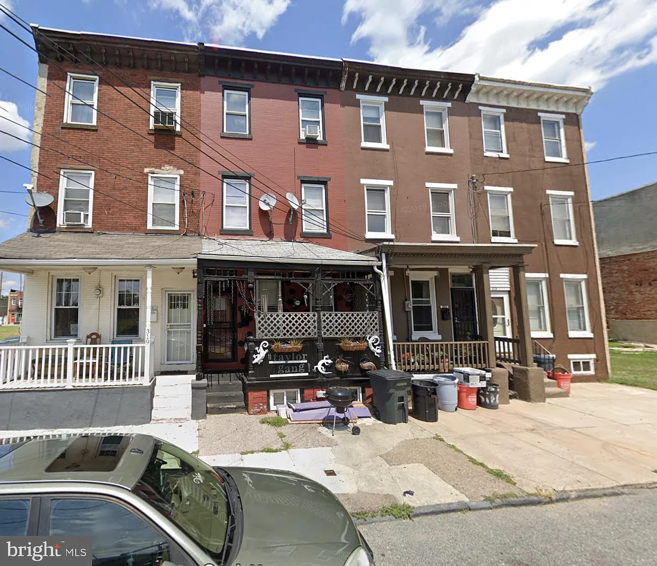 321 Washington St photo 1