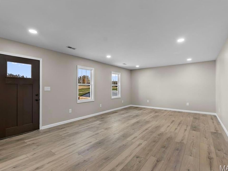 1st image of 231 Cedar Cir #B