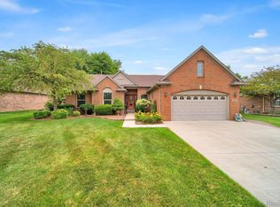 22710 Oak View Dr, Taylor, MI 48180