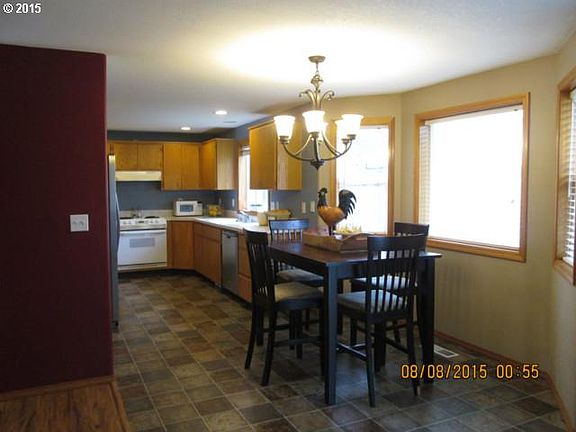 4th image of 9208 NE 90th St