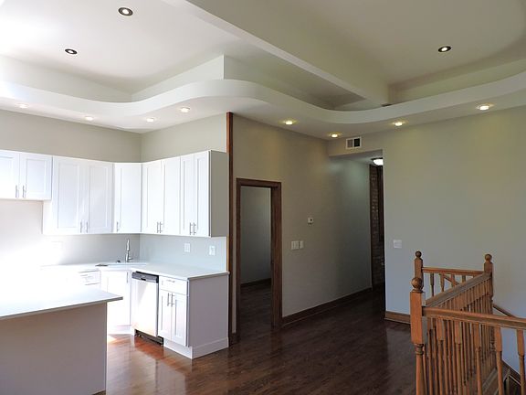 2nd image of 4939 S Forrestville Ave APT 3