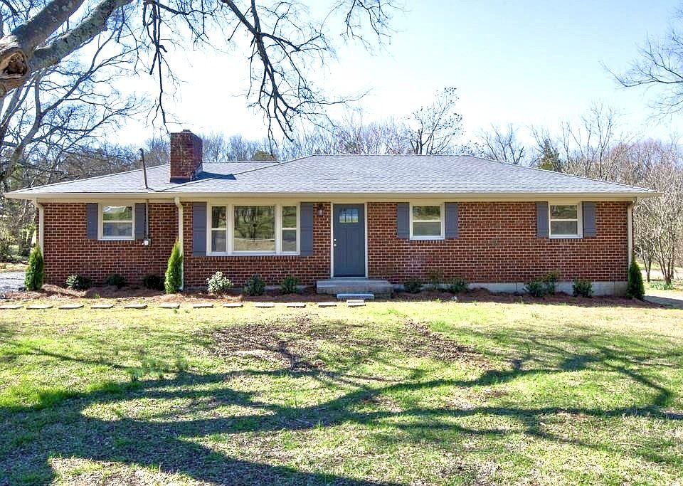 1st image of 316 Oakview Dr