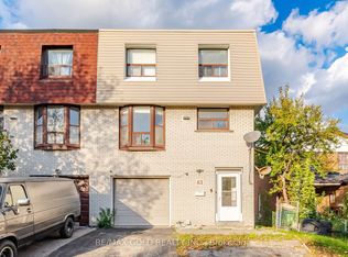 83 Clarion Rd, Toronto, ON M9R 3Y6