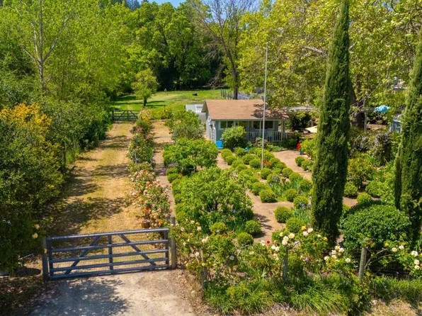 2267 Westside Road, Healdsburg, CA 95448