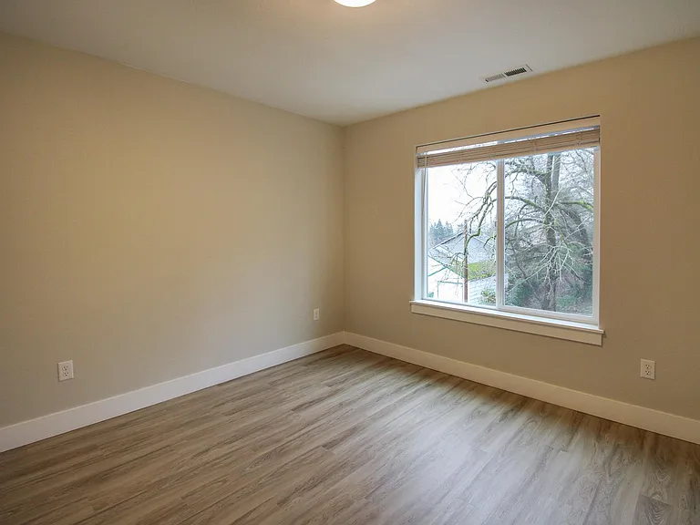 3221 Pheasant Ave SE — Photo 16