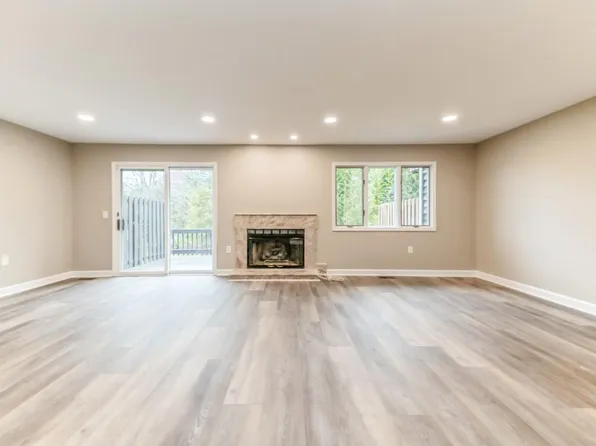 11 Astor Ct, Princeton, NJ 08540