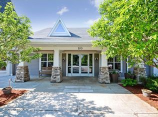 100 Clydesdale Trl APT 105, Hamel, MN 55340