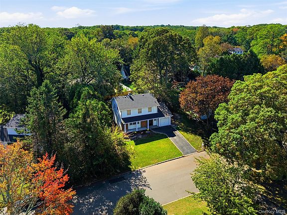 2nd image of 4 Deepdale Drive