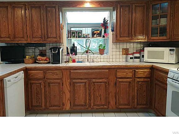 5th image of 5542 James Dr