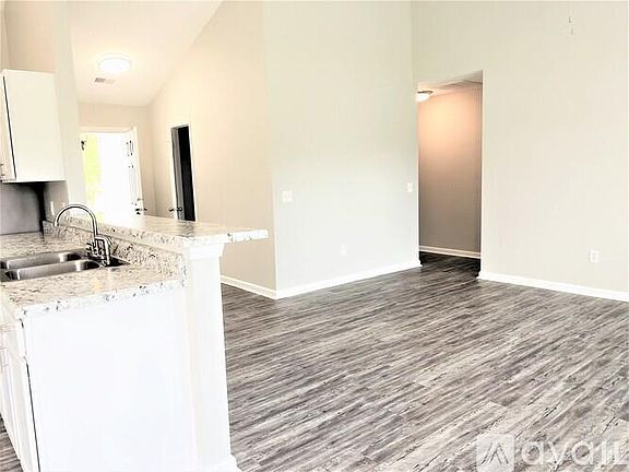 5th image of 17 Cottingham Way