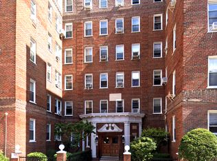 63-109 Saunders St APT B12, Rego Park, NY 11374