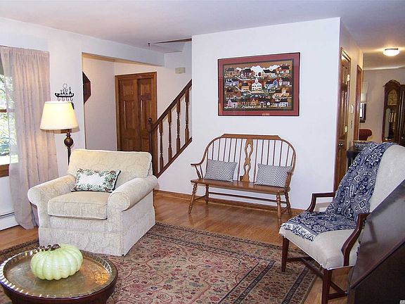 3rd image of 326 Hewlett Ave
