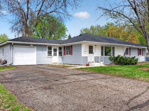 5216 W 110th St, Bloomington, MN 55437