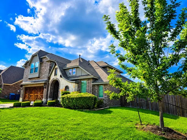 933 Vista Ln, Desoto, TX 75115